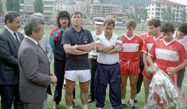 A Milli Futbol Takımı'nın ve Bursaspor'un eski teknik direktörü vefat etti