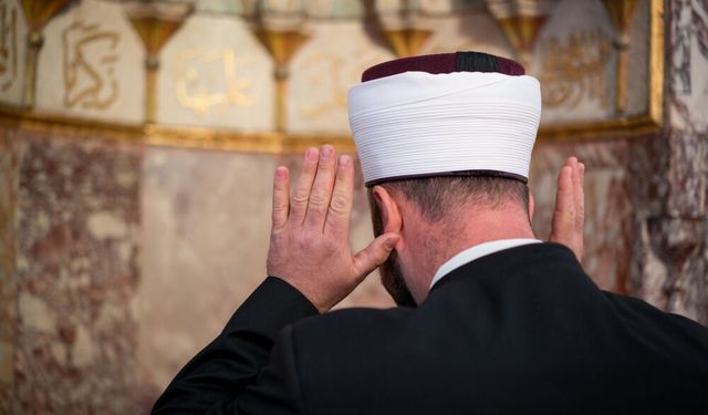 Enderun Usulü Teravih Namazı Nedir, Nasıl Kılınır? Günümüzde Enderun Usulü Teravih