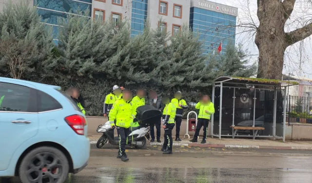 İnegöl Adliyesi Önünde Trafik Denetiminde Gözaltı