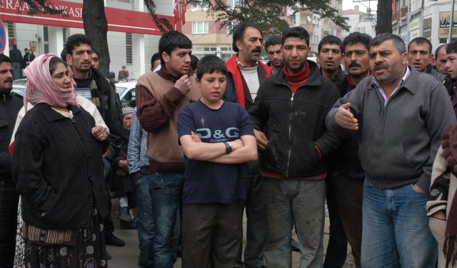 İnegöl’de At Arabacıları Yasağa Karşı Eylem Yaptı, Belediye Geri Adım Atmayacak