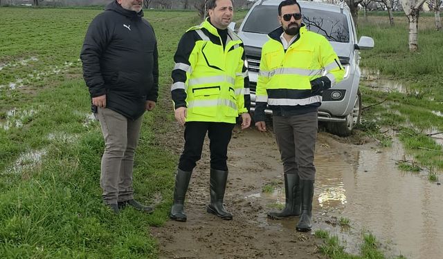 İzmir'de gazeteci habere giderken haber oldu