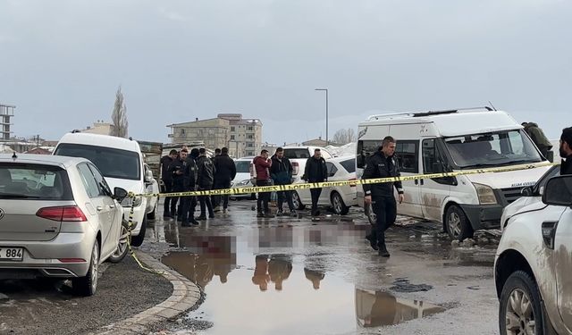 Silahla başından vurulmuş halde bulunan genç kurtarılamadı