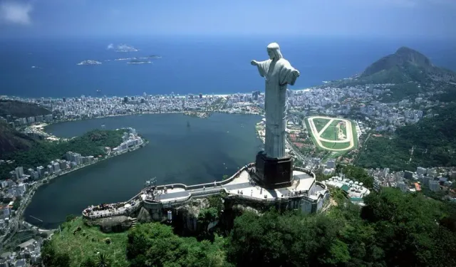 Türk Gezginlerin Gözü Bu Ülkede! 90 Gün Vizesiz Seyahat Fırsatıyla Yeni Bir Rota Mı Doğuyor?