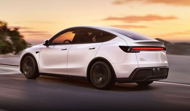 Tesla Model Y Juniper 7 Koltuklu Versiyonu Avrupa’da Satışa Sunuldu! Bagaj Alanı, Fiyat ve Kullanım Detayları