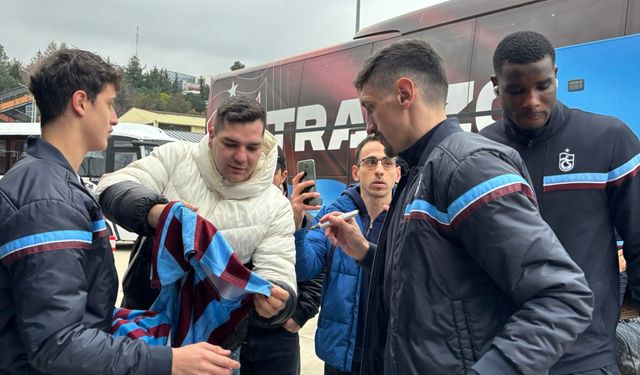 Trabzonspor, Eyüpspor maçı için İstanbul’a gitti