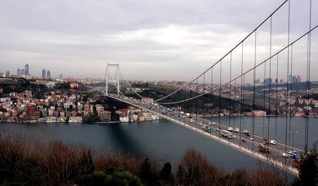 Bayramda 12,3 milyon araç köprü ve otoyollardan geçti