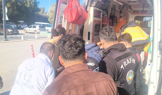 Yaşlı adamı "Neden selam almıyorsun" diyerek bacağından bıçakladılar