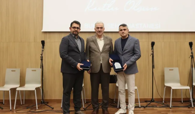 Bursa'da 1 yılda 3 bin 766 ameliyat yapan doktora ödül