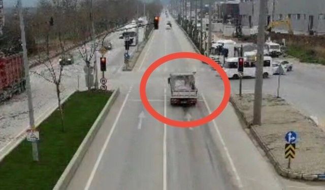Bursa'da kırmızı ışık ihlali yapan araçlar dronla tespit edildi!