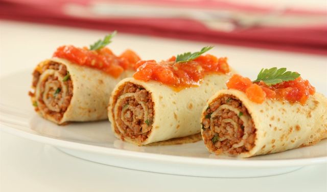 Fırında Kıymalı Krep Sarma Nasıl Yapılır? Evde Kolayca Hazırlayabileceğiniz Lezzetli Tarif
