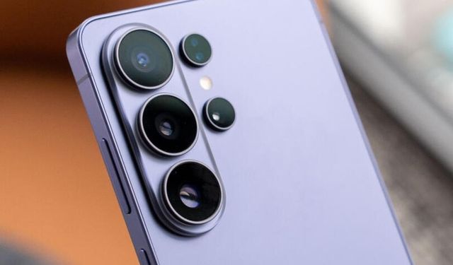 Galaxy S26 Ultra Gerçekten Bu Kadar Sağlam Mı? Dayanıklılık Testleri Telefonun Ne Kadar Güçlü Olduğunu Ortaya Koydu