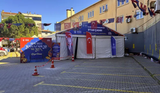 İnegöl'de Her Akşam Yüzlerce Kişi İftarda Buluşuyor