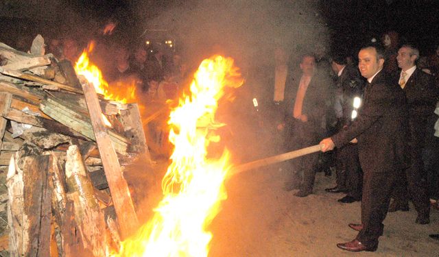 İnegöl’de Hıdrellez Coşkusu: Botanik Park’ta Kardeşlik Ateşi İkinci Kez Yakıldı