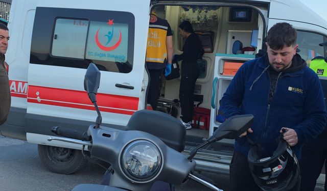 İnegöl’de motosiklet kazası! Başını asfalta çarpan sürücü yaralandı