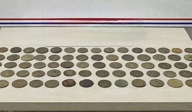 İnegöl'de tarihi eser operasyonu! Roma dönemine ait 70 adet sikke ele geçirildi