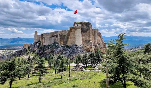 Elazığ’dan Ne Hediye Alınır, Bu Şehre Özgü En Anlamlı ve Unutulmaz Hediyelikler Hangileri?