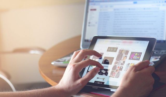 Evden Ücretsiz Eğitim Alabileceğiniz 10 Online Platform!