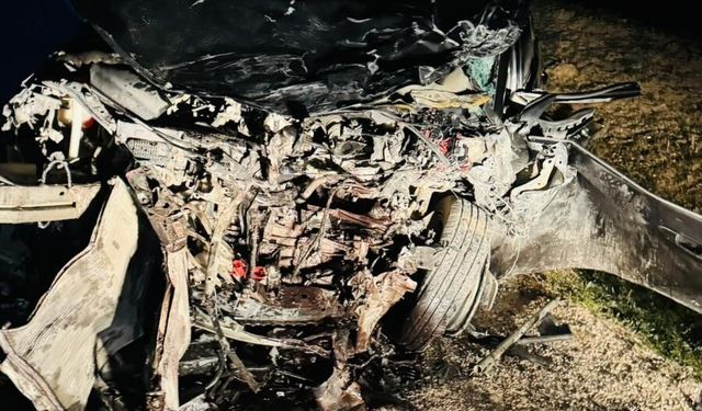 Günyüzü Kaymakamı trafik kazası geçirdi! 1 ölü, 2 yaralı