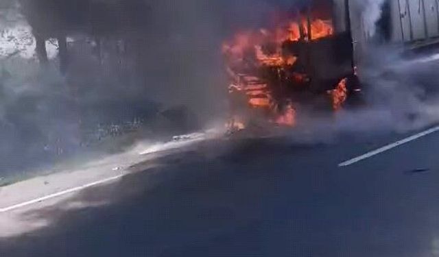 İnegöl'de tır alev alev yandı...