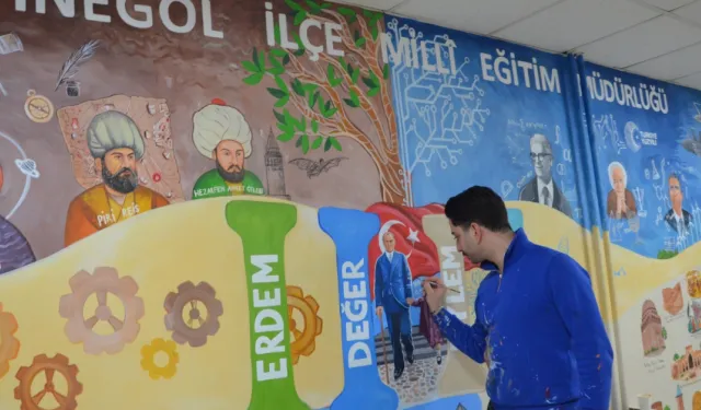İnegöl'de "Türkiye Yüzyılı Maarif Modeli" Duvar Resmine Dönüştü