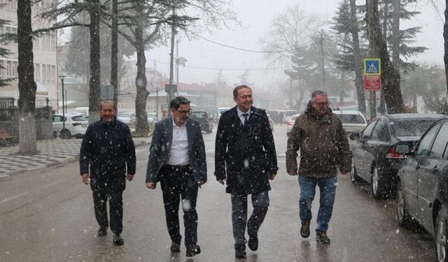 Keles’te Nisan ayında kar sürprizi