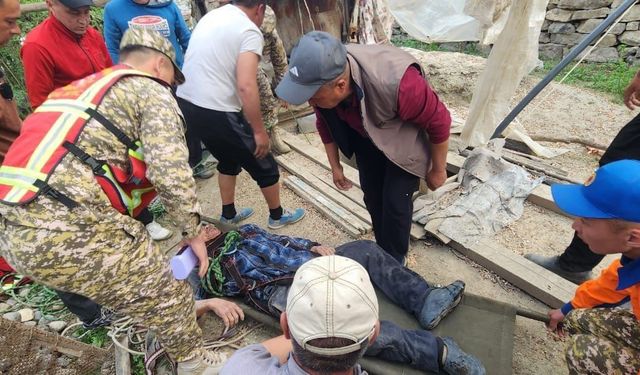Kırgızistan’da 65 yaşındaki adam 18 metre derinliğindeki kuyuda 16 gün mahsur kaldı