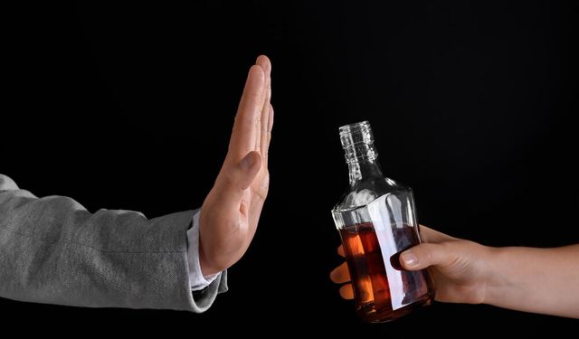 Rüyada İçki Görmek Ne Anlama Gelir? Dini Rüya Tabirleri