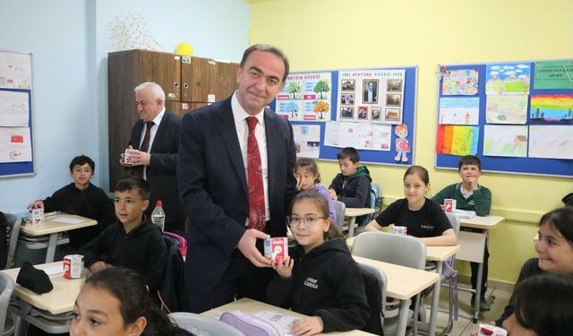 Eğitimci başkandan bir ilk