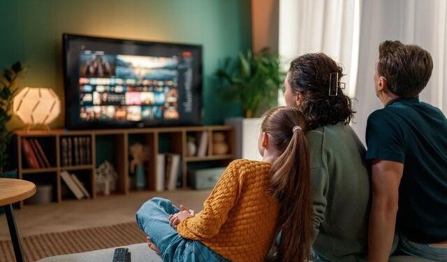 11 Temmuz 2026 Cumartesi TV Yayın Akışı: Bugün Televizyonda Hangi Diziler ve Filmler Var?