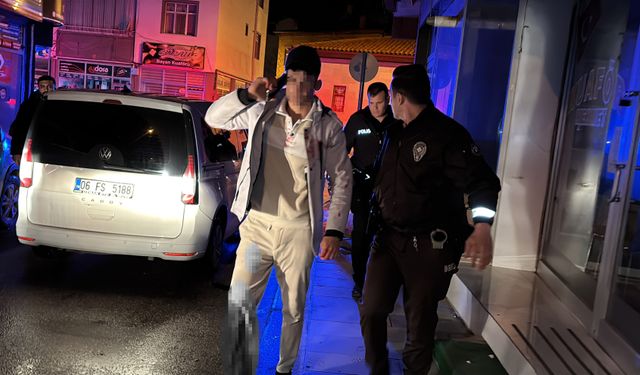 Aksaray’da kaybolan köpeğini arayan genç, 2 kişi tarafından bıçaklandı