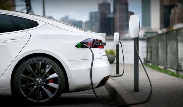 Bu yıl satılan araçların yaklaşık yüzde 30'u elektrikli olacak!
