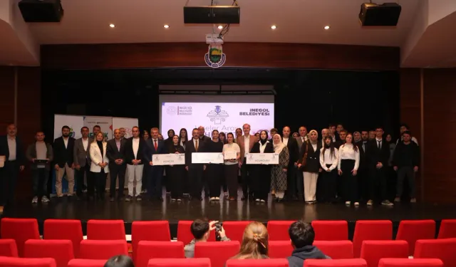 İnegöl’de Liseler Arası Hitabet Yarışması’nda Gençler Kürsüye Çıktı