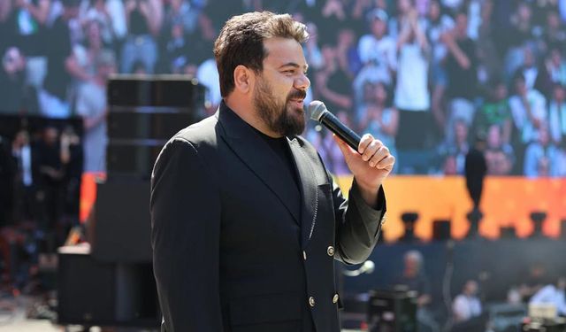 Eser Yenenler’in AK Parti Gençlik Şöleni Sunuculuğuna Her Kesimden Tepki Var