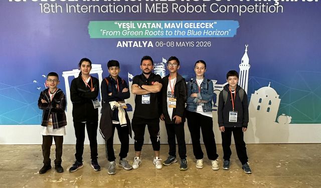 İnegöl Bakyapı Hacı Ali Bakgör Ortaokulu’ndan Robotik Yarışmasında Büyük Başarı