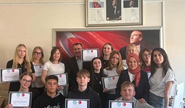 İnegöl’de Erasmus Buluşması: Polonyalı Öğrenciler İnegöl'e Hayran Kaldı