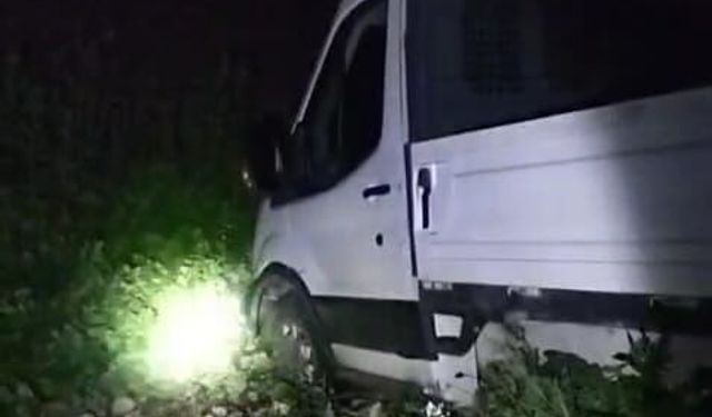 İnegöl’de Kontrolden Çıkan Kamyonet Şarampole Yuvarlandı