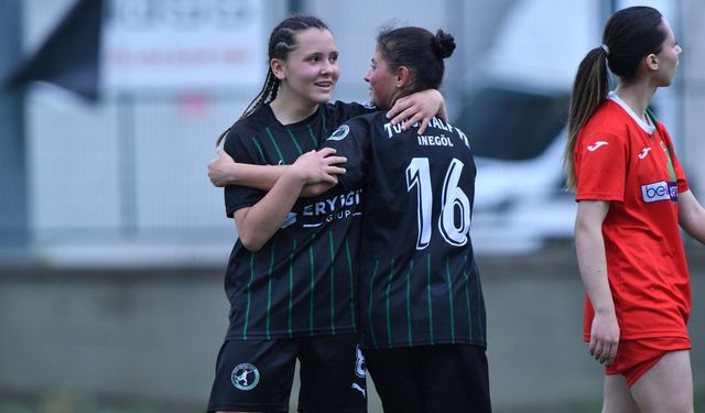 İnegöl’ün kızları gol oldu yağdı!