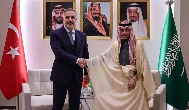 Türkiye ve Suudi Arabistan karşılıklı vizeyi kaldırıyor mu?