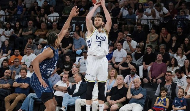 Fenerbahçe Beko, Anadolu Efes’i Mağlup Edip Finale Yükseldi