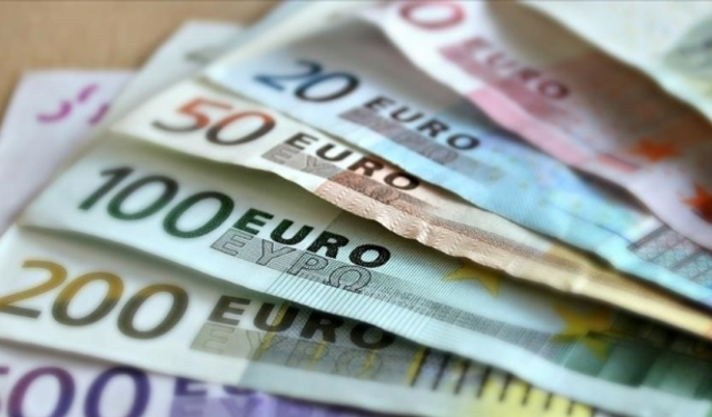 Türkiye'nin Komşusunda Maaşlar Dikkat Çekti! Ortalama Ücret 1.444 Euro'ya Ulaştı
