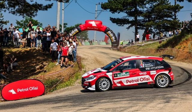 Bursa Rallisi'ni Kerem Kazaz kazandı!