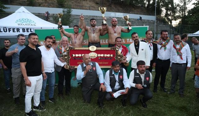 Çalı Güreşleri’nde Başpehlivan Erkan Taş, Yeni Ağa Mustafa Cebeci Oldu!