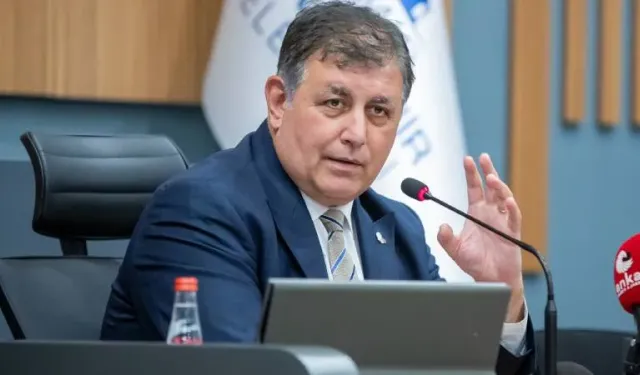 İzmir Büyükşehir Belediye Başkanı Cemil Tugay CHP'den istifa etti