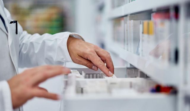 Eczacılara operasyon! 19 kişi gözaltına alındı