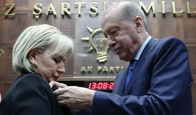 CHP'den istifa ettikten sonra AKP'ye katılan Nimet Özdemir kimdir?