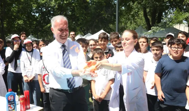 İnegöl’de Bilim Şöleni: 210 Öğrencinin Hazırladığı 73 Proje Sergilendi