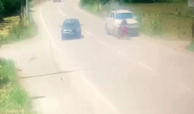 İnegöl’de Kamyonet Motosiklete Çarptı! O Anlar Kamerada