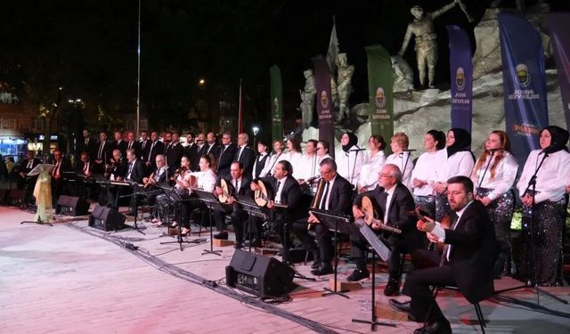 İnegöl’de Türk müziği gecesi!