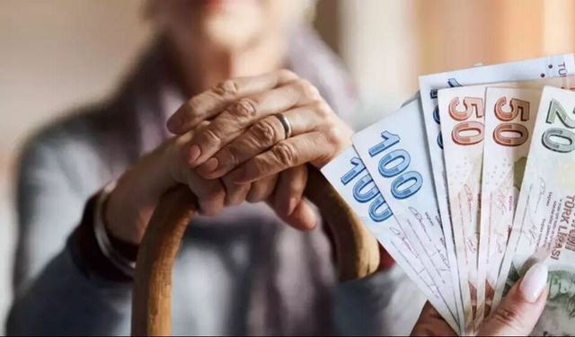 Emeklilere 3 Bin 552 TL Fark Ödemesi Geliyor! Gözler e-Devlet ve Banka Hesaplarında