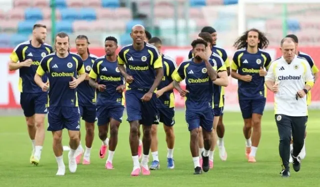 Fenerbahçe’nin UEFA listesi değişti